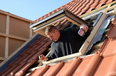 Pose de fenêtres de toit Velux à Coyrière